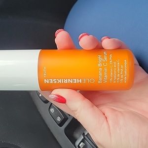 1 oz OLEHENRIKSEN Banana Bright 15% Vitamin C Dark Spot Serum used 2x